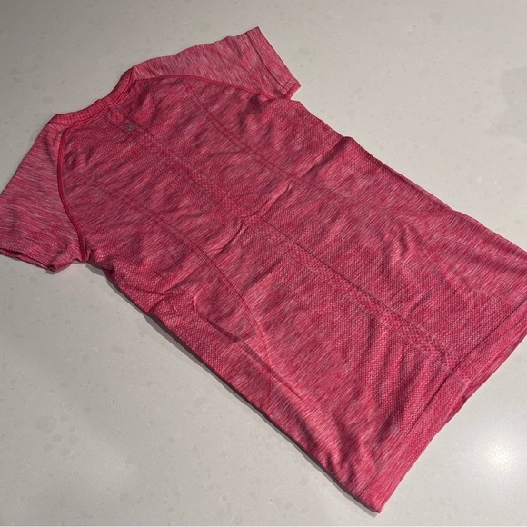 Lululemon Swiftly Tech Pullover Short Sleeve Shirt Women’s Size 6 - Picture 6 of 8